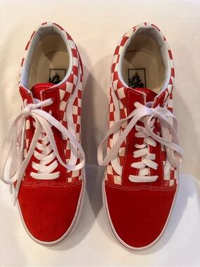Men’s Vans Red & White Checkerboard Lace-Up Sneakers
